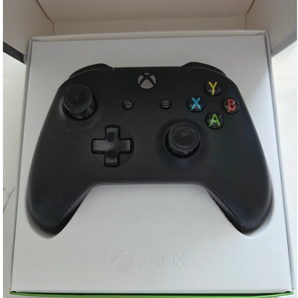 Microsoft Xbox One Wireless Controller Model 1708 Carbon Black Bluetooth Windows